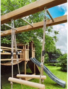 Robustna lesena gugalnica v obliki rolke za otroke